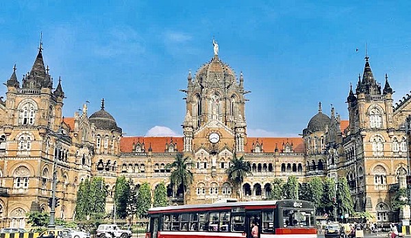 Flights to Mumbai