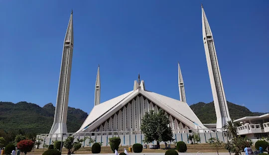 Flights to Islamabad