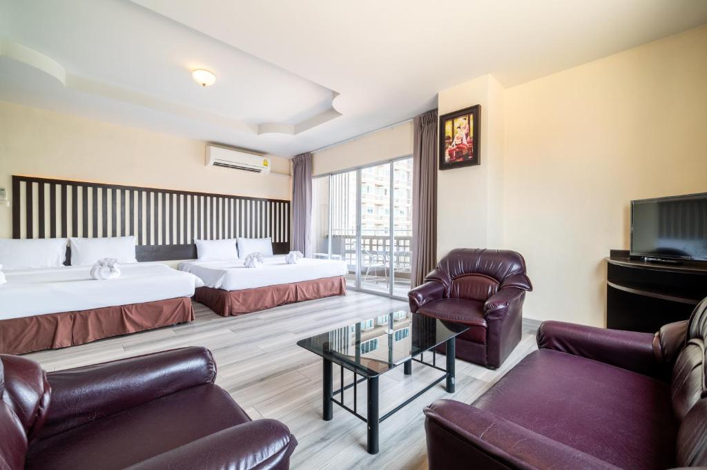 J A Villa Pattaya Holiday Package image 3