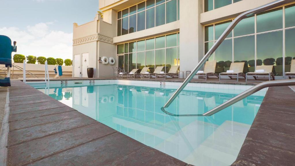 Crowne Plaza Los Angeles Holiday Package image 2