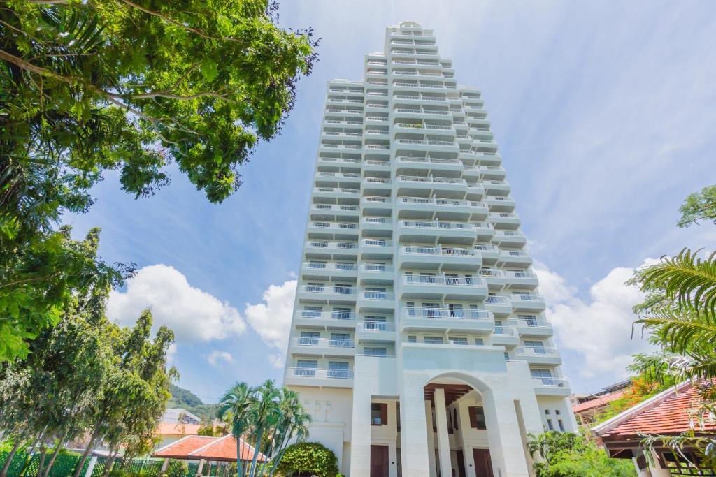 Waterfront Suites Phuket by Centara holiday Package image 5