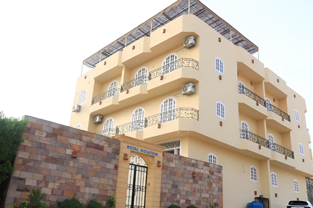 Royal Mountain luxor Holiday Package image 5