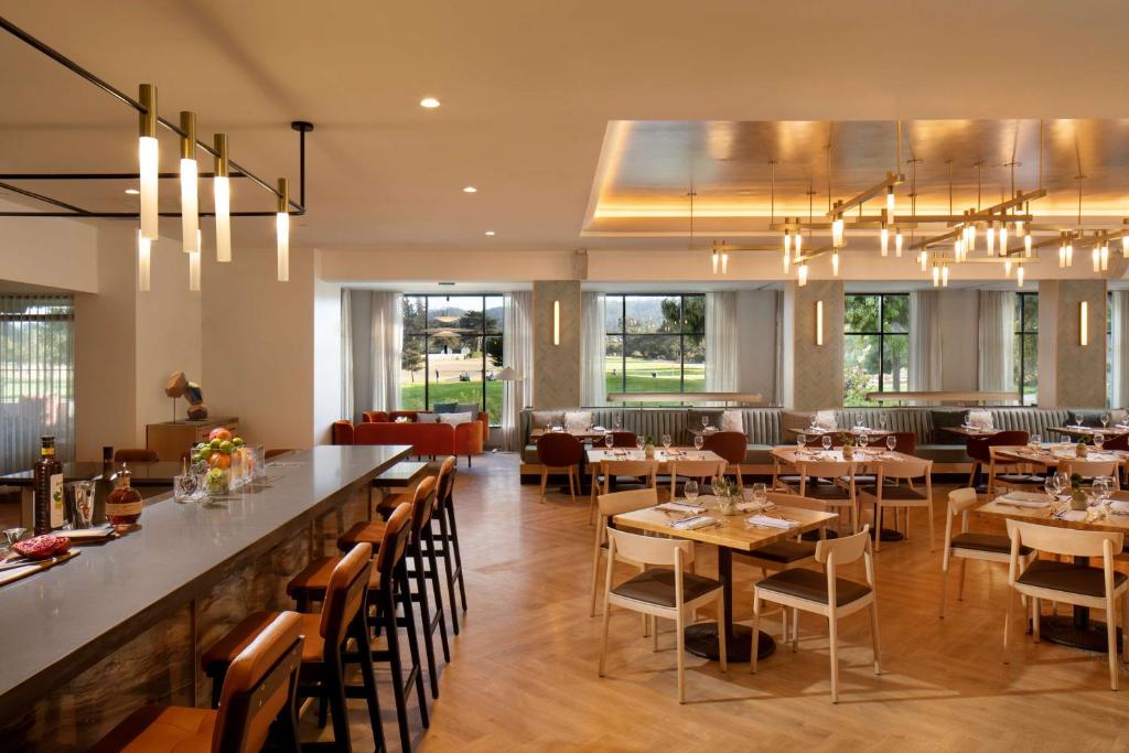 Hyatt Regency Monterey California Holiday Package image 3
