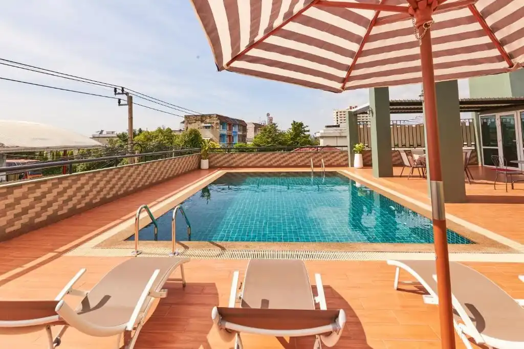 Cozy Don Mueang Hotel