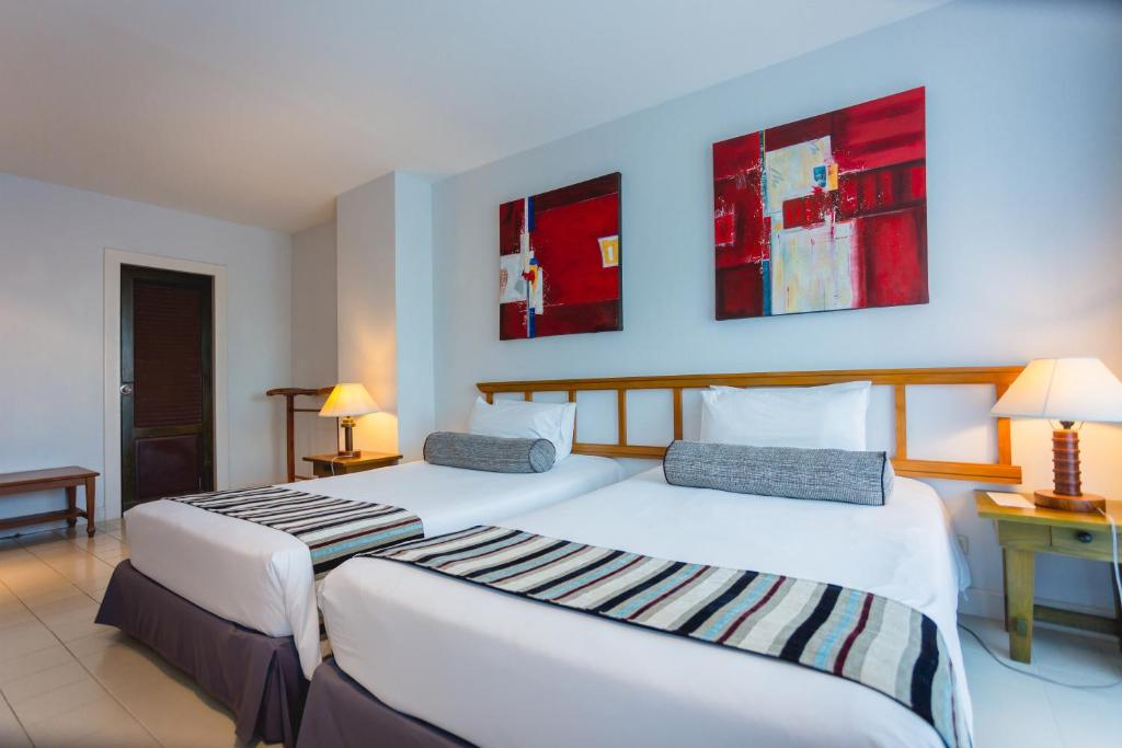 Waterfront Suites Phuket by Centara holiday Package image 6