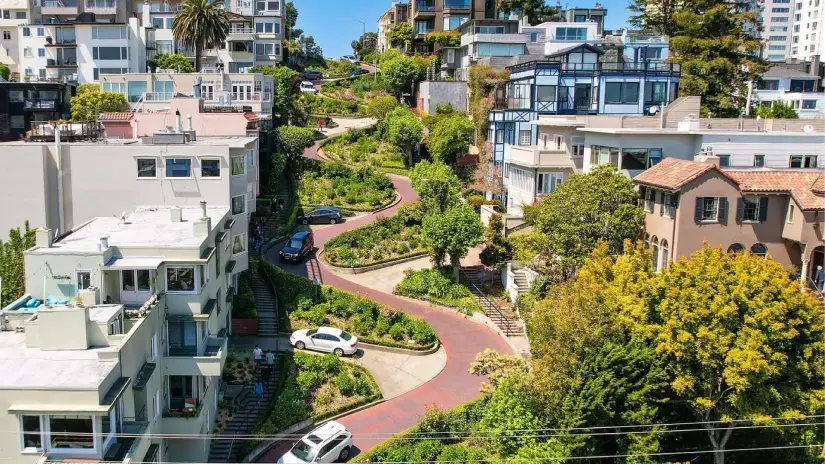 Lombard Street & Russian Hill Tour
