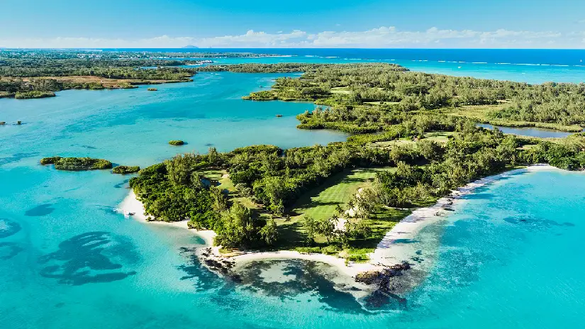Ile aux Cerfs Island Tour