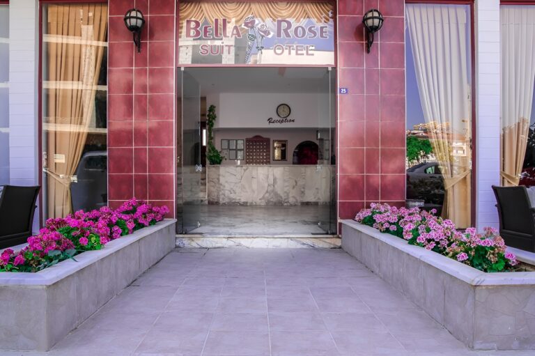 Bella Rose Apart &   Hotel