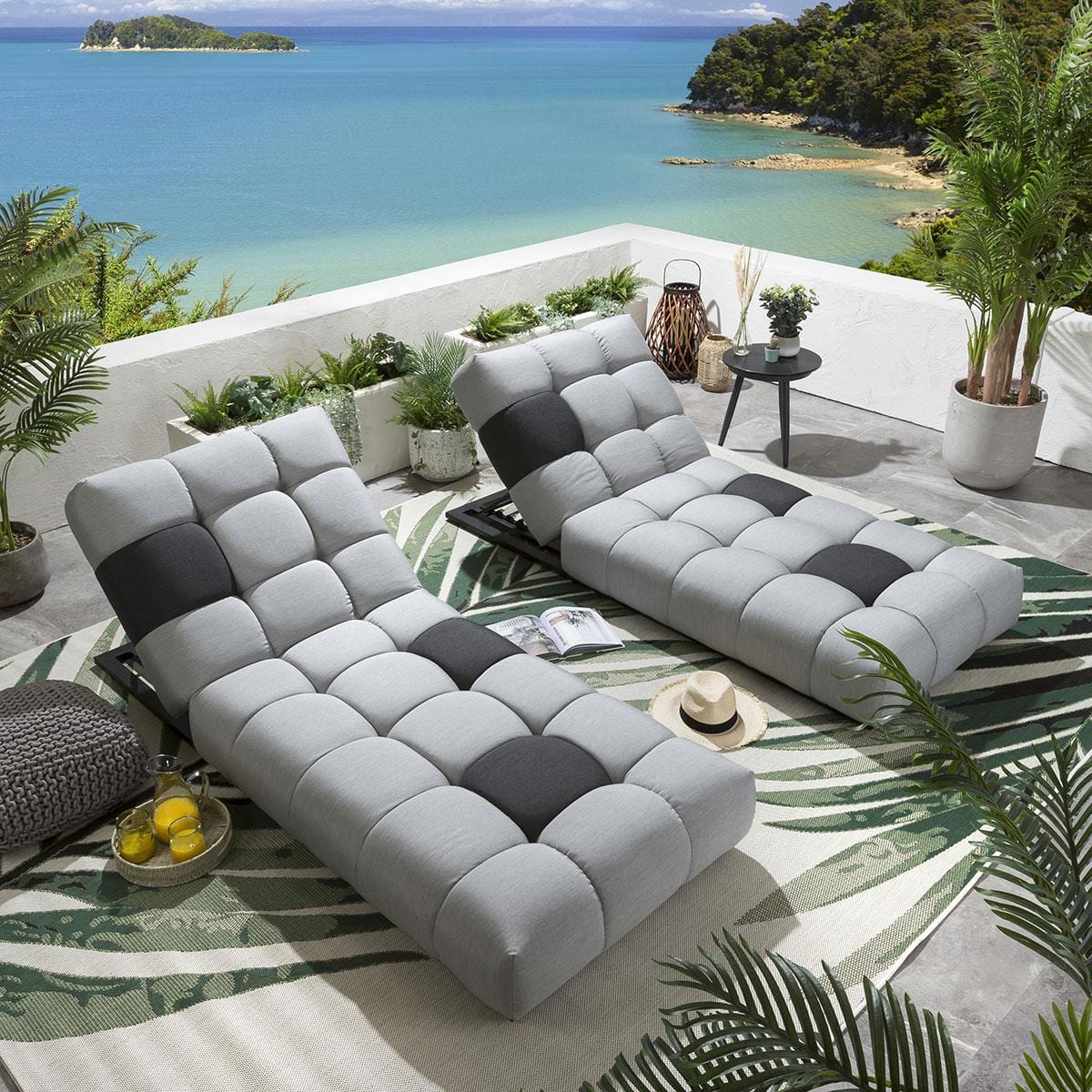 Sun loungers